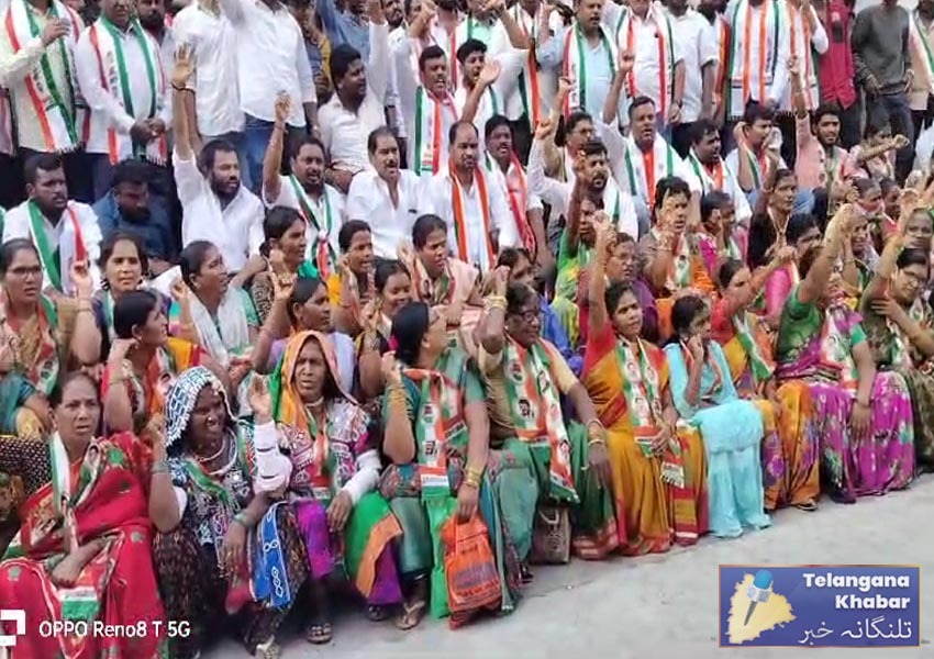 ٹکٹ سے محروم کانگریس لیڈروں کے حامیوں کا گاندھی بھون میں پر تشدد احتجاج