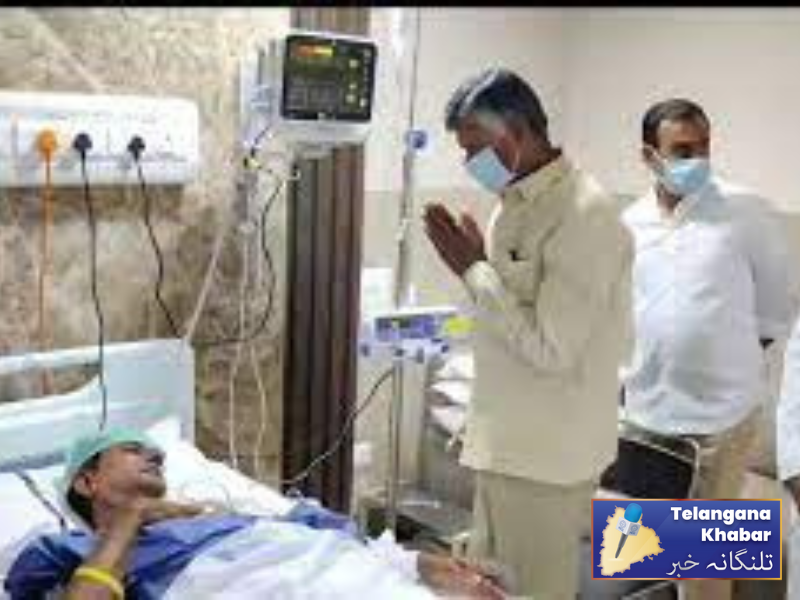 صدر تلگو دیشم پارٹی چندرا بابو نائیڈو نے سابق چیف منسٹر کےسی آر کی عیادت کی