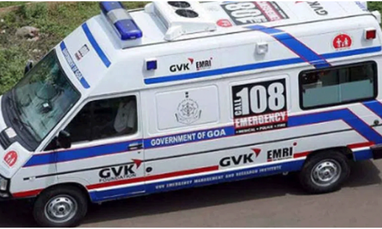 میدک : 108 اسٹاف کی مدد سے خاتون نے ایمبولینس میں بچے کو جنم دیا۔