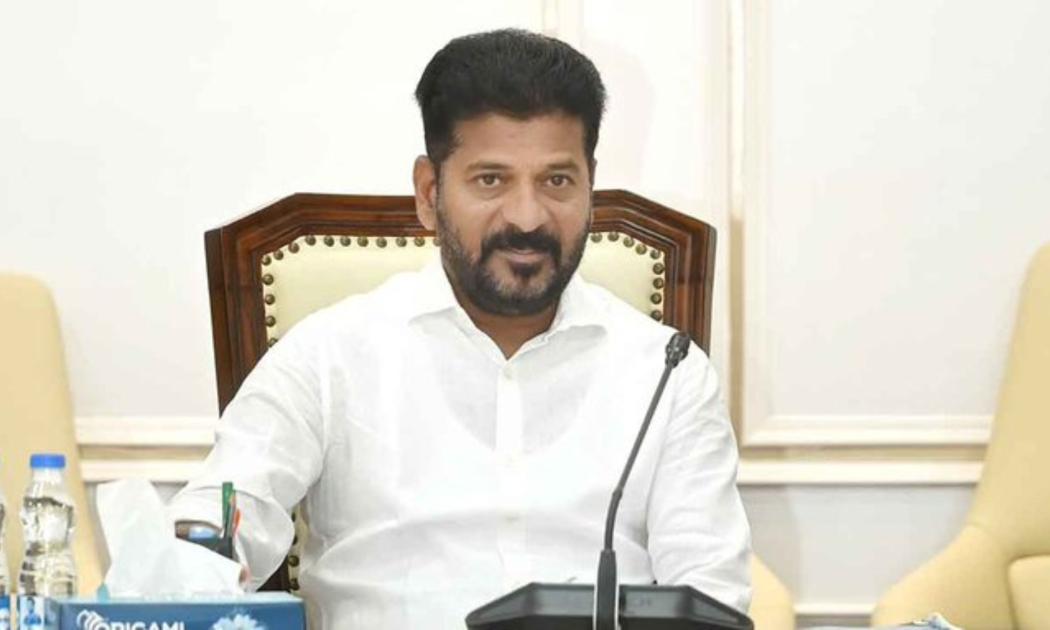 کیش فار ووٹ کیس۔ 16 اکٹوبر کو عدالت میں حاضر ہونے تلنگانہ وزیراعلیٰ ریونت ریڈی کو ہدایت
