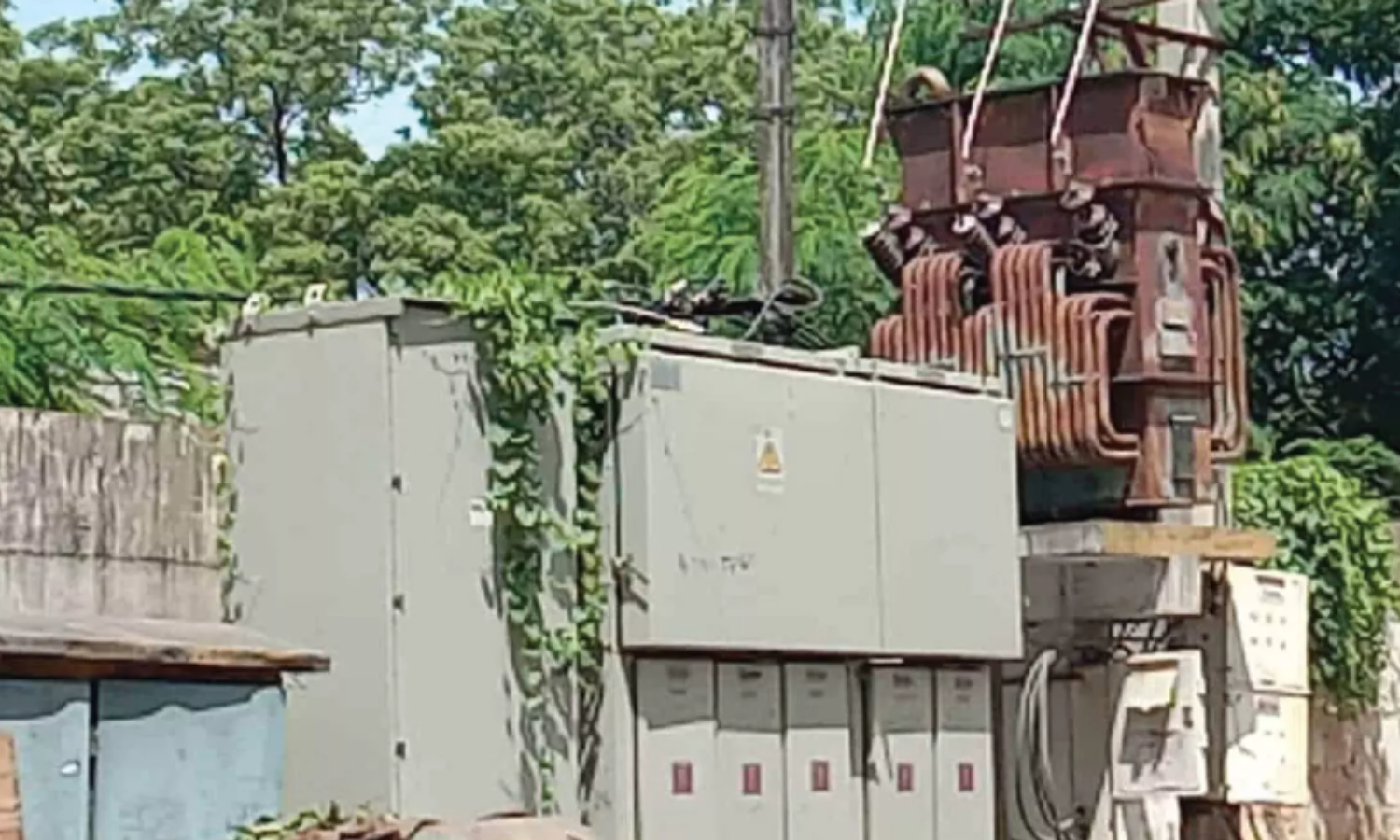 حیدرآباد : اپارٹمنٹ مالکان کو ٹرانسفارمر لگانا ہوگیا مہنگا ۔