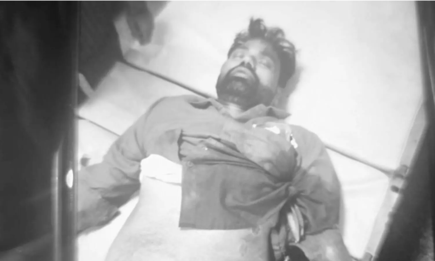 حیدرآباد کے وٹے پلی علاقہ میں ایک شخص کو چاقو مار کر قتل کردیا گیا۔